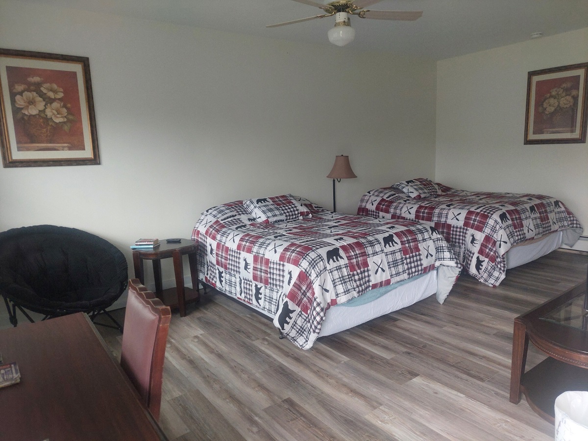 Country Corner Motel, Laden und mehr 