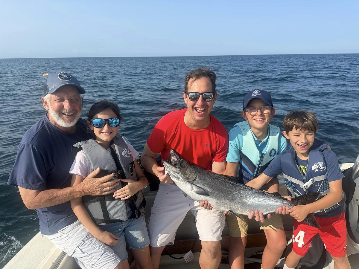 Чартерная и экскурсионная служба Cobble Creek Outfitters